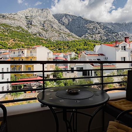 Apartmani Benzon Baška Voda Екстериор снимка