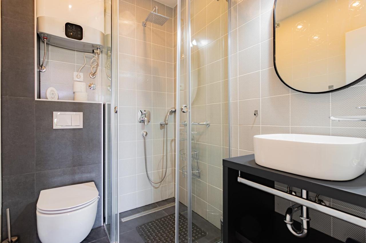 Apartmani Benzon Baška Voda Екстериор снимка