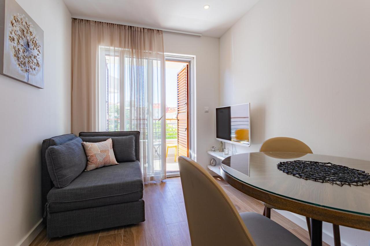 Apartmani Benzon Baška Voda Екстериор снимка