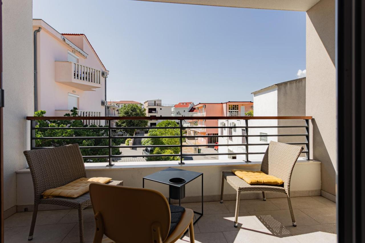Apartmani Benzon Baška Voda Екстериор снимка