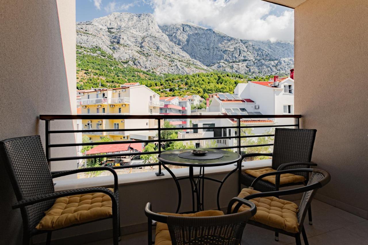 Apartmani Benzon Baška Voda Екстериор снимка