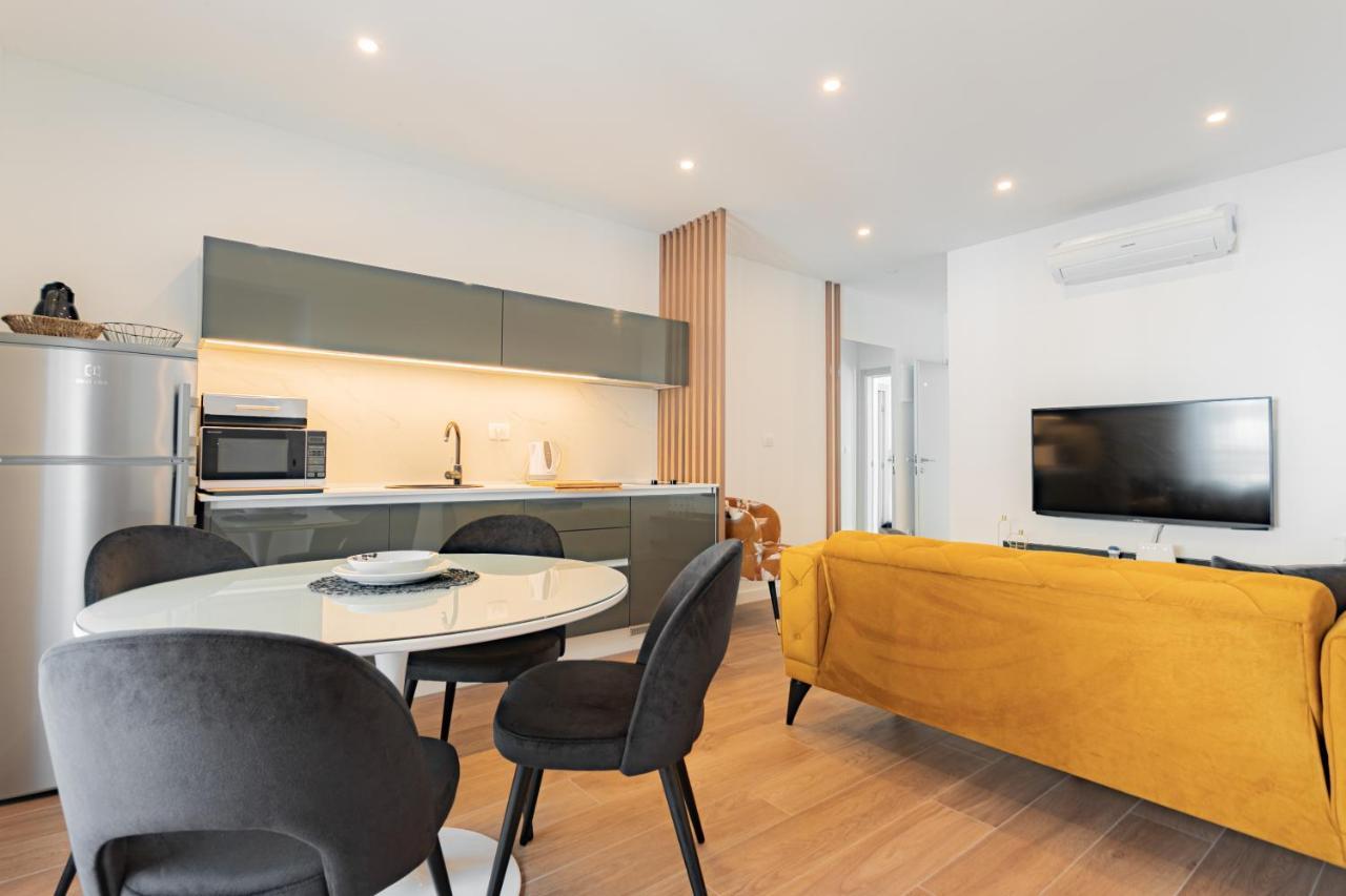 Apartmani Benzon Baška Voda Екстериор снимка