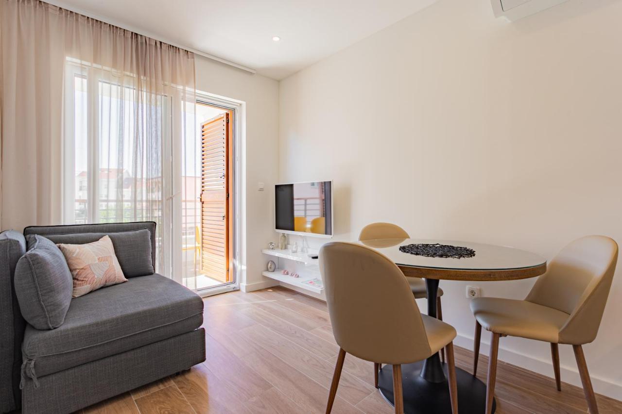 Apartmani Benzon Baška Voda Екстериор снимка