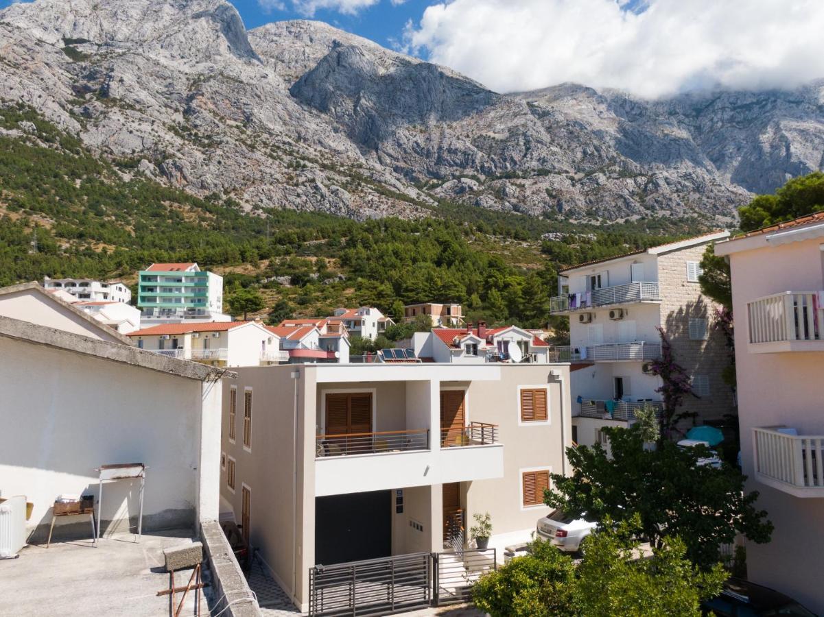 Apartmani Benzon Baška Voda Екстериор снимка